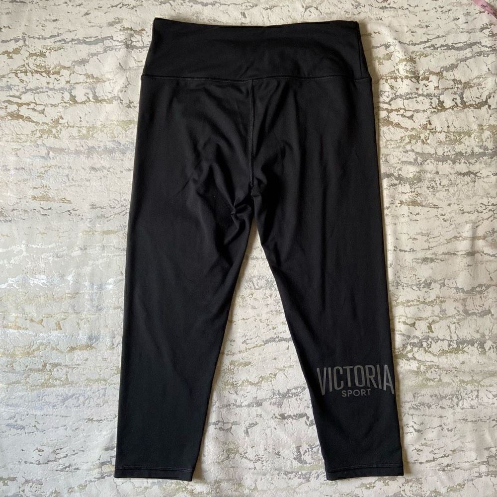 Victoria Sport crop leggings